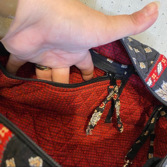 Vera Bradley black and red medium sized purse - Picture 9 of 10